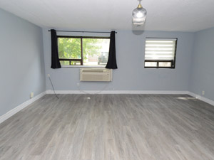 Bachelor apartment for rent in TORONTO