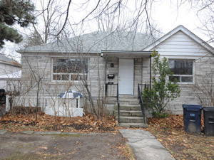 Rental House Lawrence-Allen, North York, ON