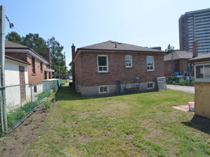 3+ Bedroom apartment for rent in YORK