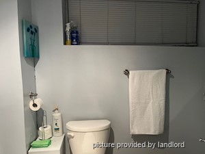 Room / Shared apartment for rent in NORTH YORK