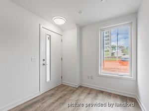 Room / Shared apartment for rent in TORONTO