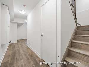 Room / Shared apartment for rent in TORONTO