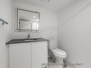 Room / Shared apartment for rent in TORONTO