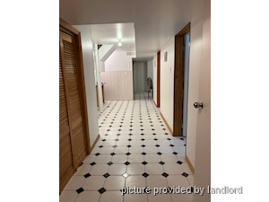 Room / Shared apartment for rent in TORONTO