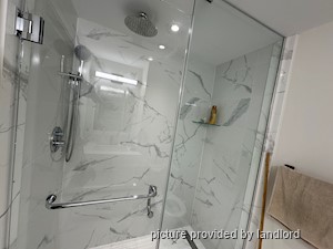 Room / Shared apartment for rent in TORONTO