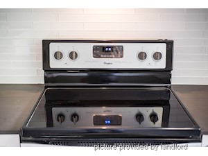 Bachelor apartment for rent in Toronto