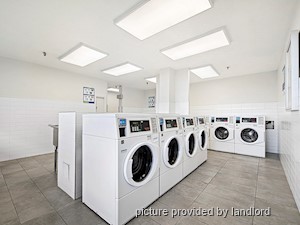 Bachelor apartment for rent in Etobicoke