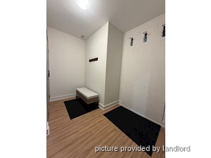 Room / Shared apartment for rent in TORONTO