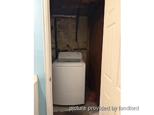 Room / Shared apartment for rent in TORONTO