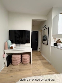 Bachelor apartment for rent in TORONTO