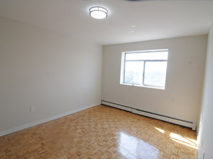 3+ Bedroom apartment for rent in ETOBICOKE 