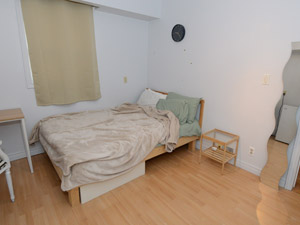 Room / Shared apartment for rent in TORONTO