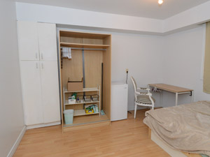 Room / Shared apartment for rent in TORONTO