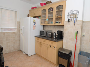 Room / Shared apartment for rent in TORONTO