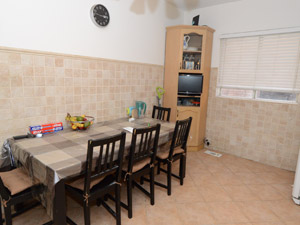 Room / Shared apartment for rent in TORONTO