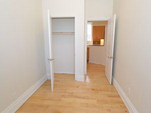 3+ Bedroom apartment for rent in TORONTO 