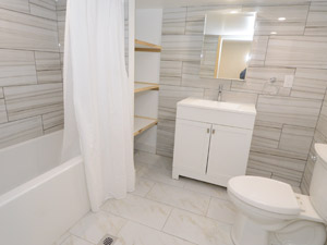 3+ Bedroom apartment for rent in TORONTO 