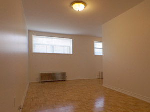 Bachelor apartment for rent in ETOBICOKE   