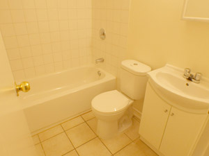 Bachelor apartment for rent in ETOBICOKE   