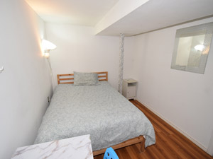 Room / Shared apartment for rent in Toronto