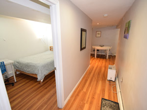 Room / Shared apartment for rent in Toronto