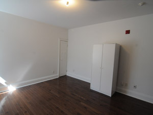 Bachelor apartment for rent in TORONTO
