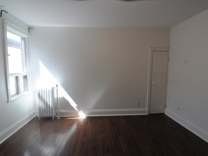 Bachelor apartment for rent in TORONTO