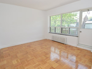 Bachelor apartment for rent in TORONTO     