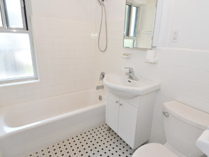 Bachelor apartment for rent in TORONTO     