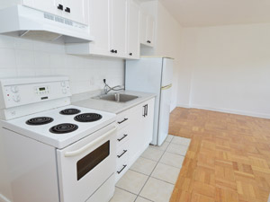 Bachelor apartment for rent in TORONTO     