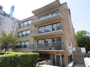 Bachelor apartment for rent in TORONTO     