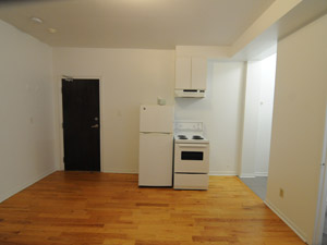Bachelor apartment for rent in TORONTO   