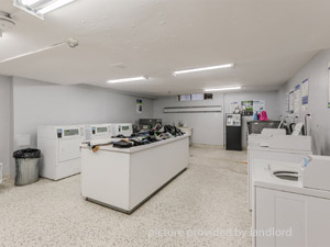 2 Bedroom apartment for rent in Etobicoke 