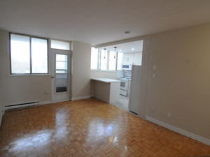 Bachelor apartment for rent in TORONTO   