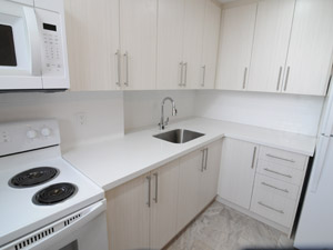 Bachelor apartment for rent in TORONTO   