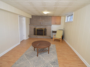 Room / Shared apartment for rent in RICHMOND HILL 