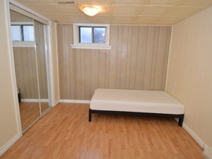 Room / Shared apartment for rent in RICHMOND HILL 