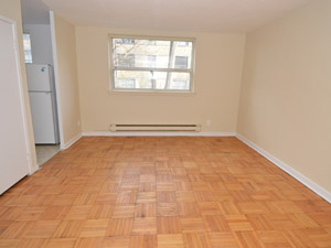 Bachelor apartment for rent in ETOBICOKE  