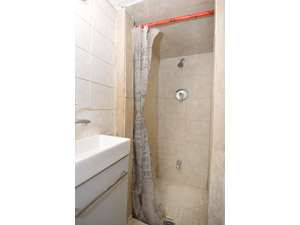 Room / Shared apartment for rent in York 