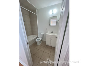 Bachelor apartment for rent in NORTH YORK 