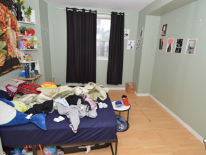 Room / Shared apartment for rent in Toronto 