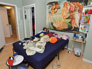 Room / Shared apartment for rent in Toronto 