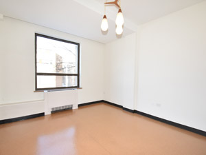 Bachelor apartment for rent in HAMILTON 