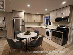 2 Bedroom apartment for rent in Richmond Hill     