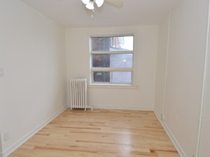 Bachelor apartment for rent in TORONTO 