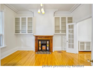 Room / Shared apartment for rent in TORONTO