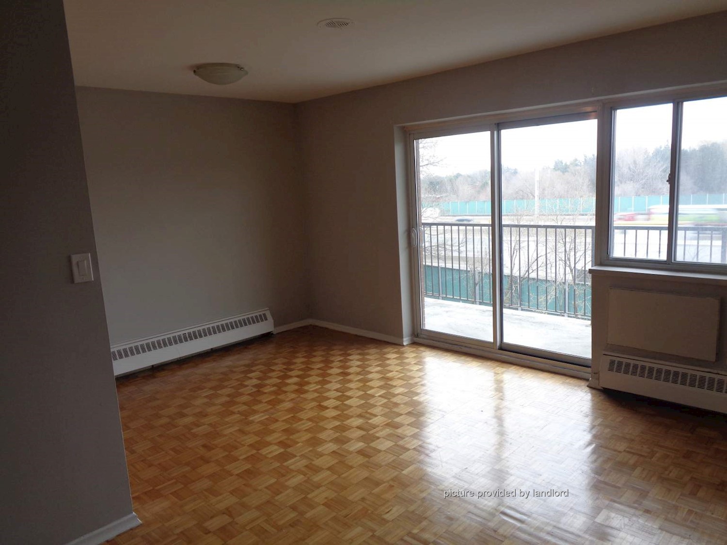71 Talara Drive Toronto, Bach 3