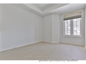 2 Bedroom apartment for rent in NEWMARKET