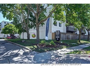 Bachelor apartment for rent in London