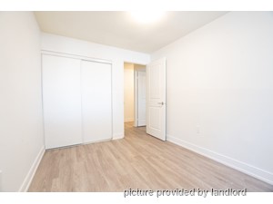 Bachelor apartment for rent in London